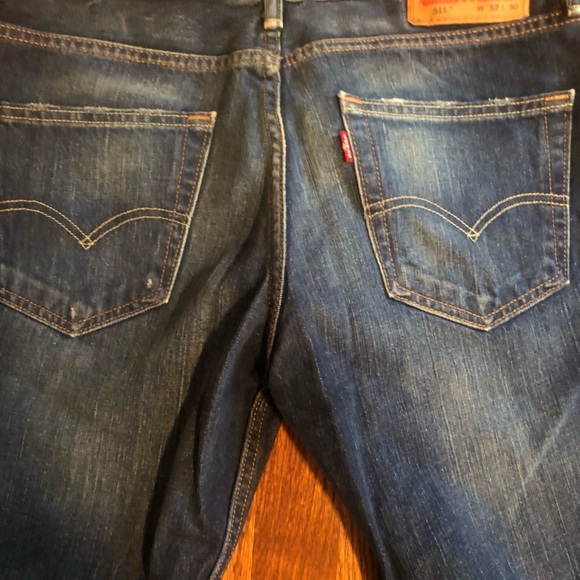 Levi's 511 Men's Dark Blue Distressed Slim Straight Jeans - Picture 5 of 7